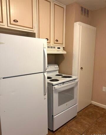 210 E Lullwood Ave, San Antonio, TX 78212 — photo 15