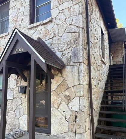 210 E Lullwood Ave, San Antonio, TX 78212 — photo 3