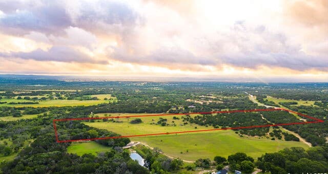 2186  Fm 470, Bandera, TX 78003 — photo 11