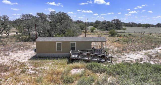 1830  Clear Lake, Poteet, TX 78065 — photo 23