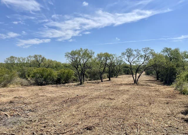 3272  County Road 1515, Moore, TX 78057 — photo 7