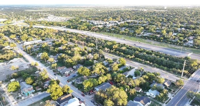 1318  Essex, San Antonio, TX 78210 — photo 7