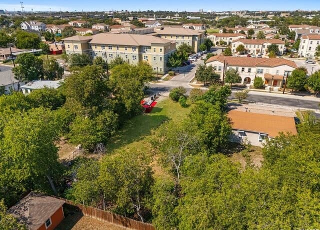 1816  Hays St, San Antonio, TX 78202 — photo 11