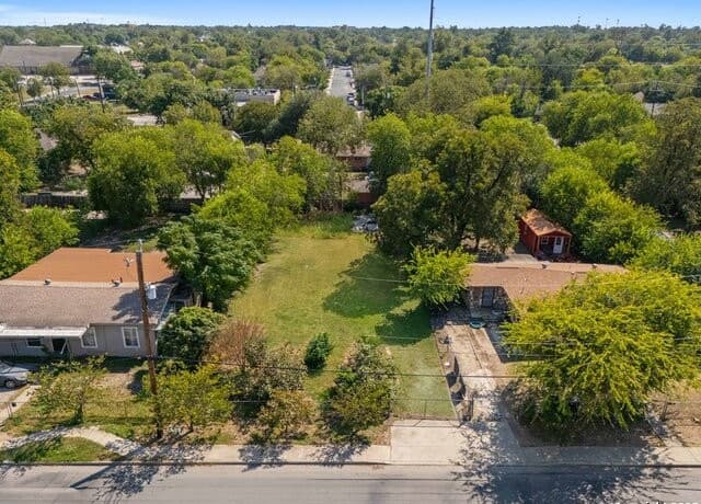 1816  Hays St, San Antonio, TX 78202 — photo 8