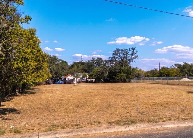 115  Stahl Street, Boerne, TX 78006 — photo 14