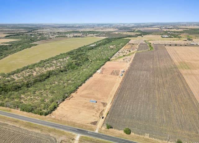 2415  Fm 1518, St Hedwig, TX 78152 — photo 15