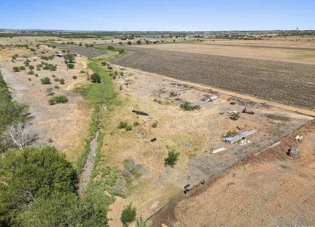 2415  Fm 1518, St Hedwig, TX 78152 — photo 18