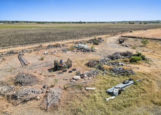 2415  Fm 1518, St Hedwig, TX 78152 — photo 20