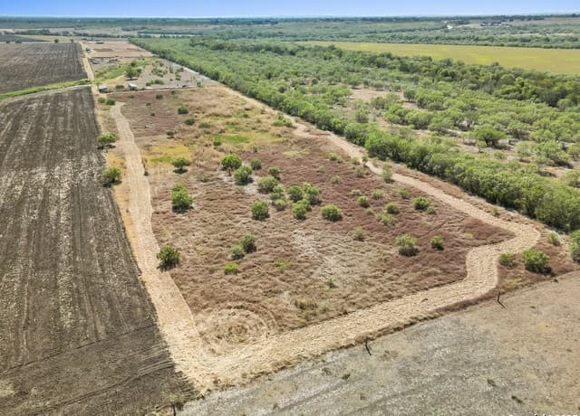 2415  Fm 1518, St Hedwig, TX 78152 — photo 25