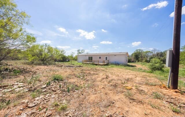 636  County Road 1615, Moore, TX 78057 — photo 14