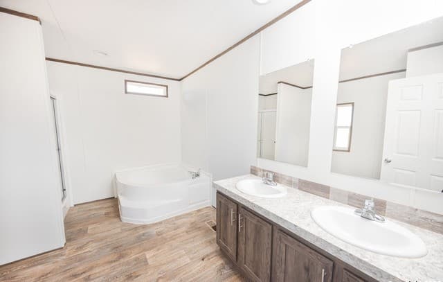 636  County Road 1615, Moore, TX 78057 — photo 17