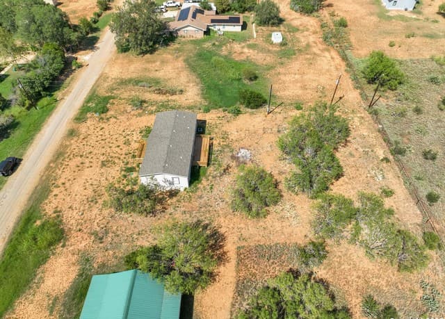636  County Road 1615, Moore, TX 78057 — photo 4