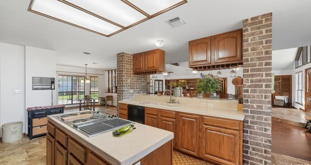 400 W Person, Stockdale, TX 78160 — photo 22