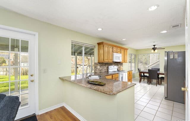 14619  Hillside, San Antonio, TX 78233 — photo 17