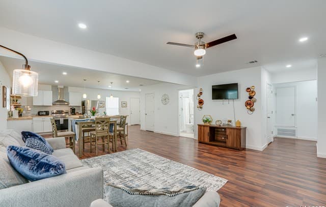1039  Mckinley Ave