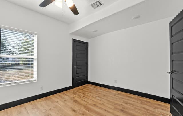 726  E Highland Blvd, San Antonio, TX 78210 — photo 11