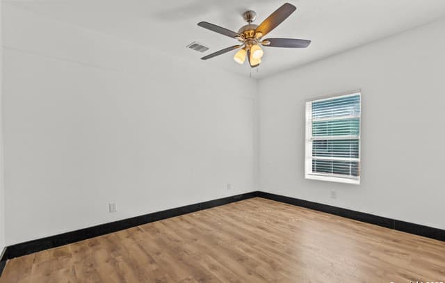 726  E Highland Blvd, San Antonio, TX 78210 — photo 14
