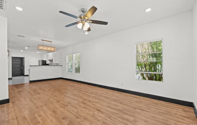 726  E Highland Blvd, San Antonio, TX 78210 — photo 20