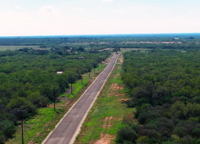 131  Cr 2644, Moore, TX 78057 — photo 21
