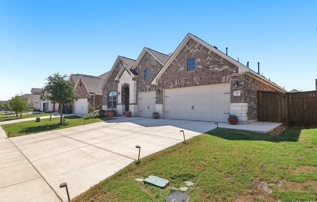 12550  Silver Gate, San Antonio, TX 78254 — photo 2
