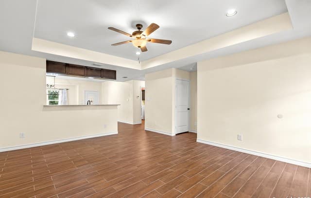 6610  Woodstock Dr, San Antonio, TX 78223 — photo 5
