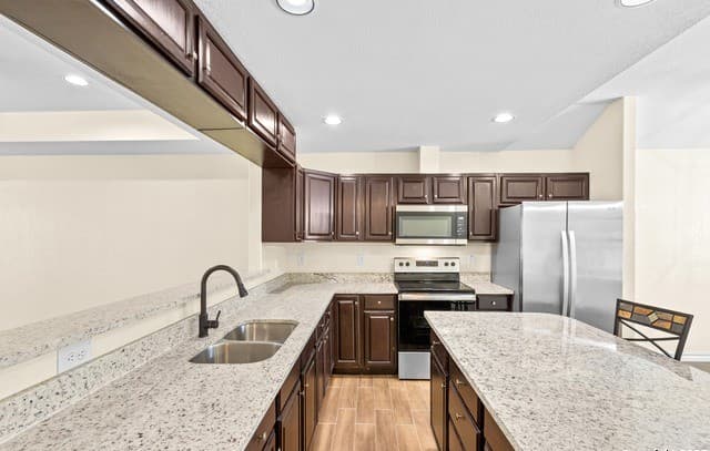 6610  Woodstock Dr, San Antonio, TX 78223 — photo 9