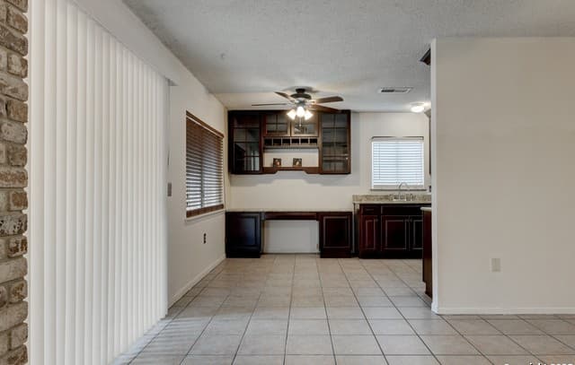 5818  Brambletree, San Antonio, TX 78247 — photo 18