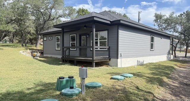 124 Lookout Ct, Spring Branch, TX 78070 — photo 9