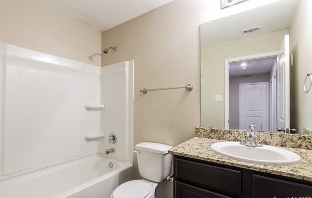 3215  Rosalind Way, San Antonio, TX 78222 — photo 15