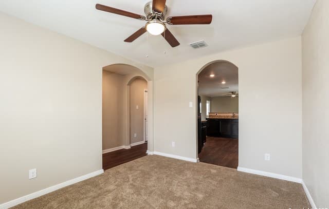 3215  Rosalind Way, San Antonio, TX 78222 — photo 7