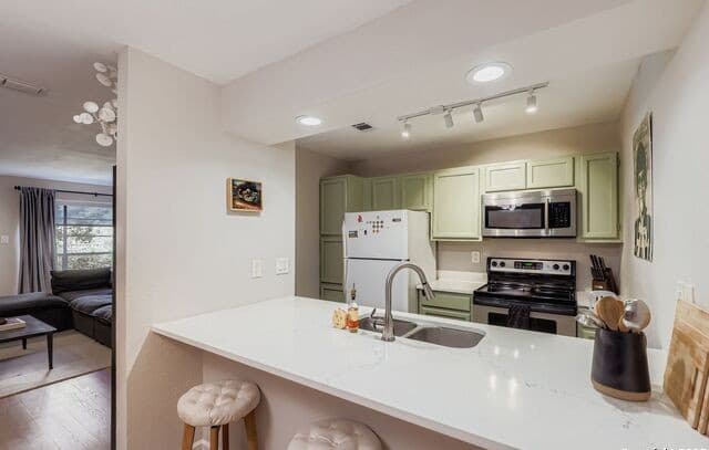 10527  Perrin Beitel Unit A212, San Antonio, TX 78217 — photo 15