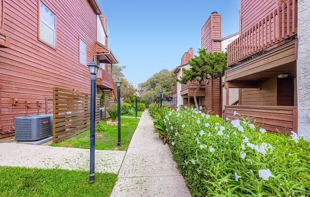 10527  Perrin Beitel Unit A212, San Antonio, TX 78217 — photo 2