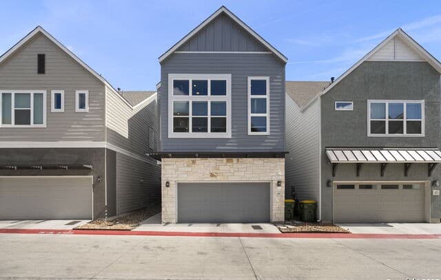 5843  Whitby Unit UNIT 44