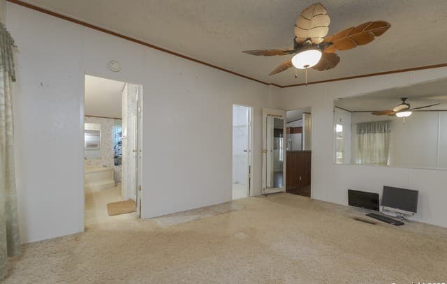 13155  Laguna, San Antonio, TX 78223 — photo 10