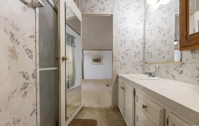 13155  Laguna, San Antonio, TX 78223 — photo 14