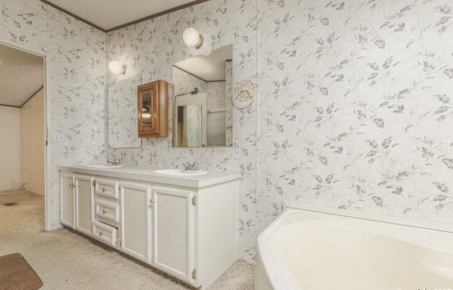 13155  Laguna, San Antonio, TX 78223 — photo 15