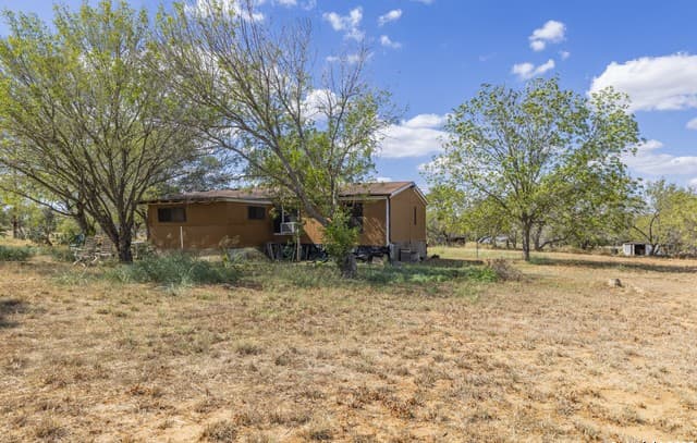 13155  Laguna, San Antonio, TX 78223 — photo 2