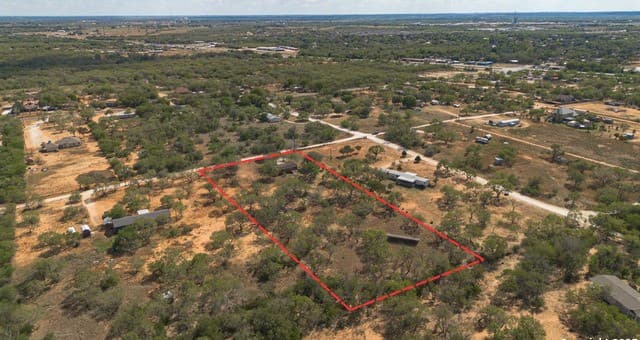 13155  Laguna, San Antonio, TX 78223 — photo 24
