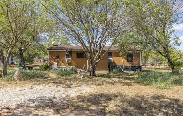 13155  Laguna, San Antonio, TX 78223 — photo 6