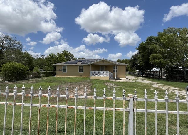 1243  Gillette Blvd