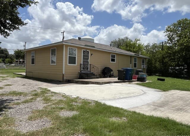 1243  Gillette Blvd, San Antonio, TX 78224 — photo 17