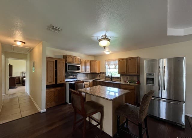 1243  Gillette Blvd, San Antonio, TX 78224 — photo 9