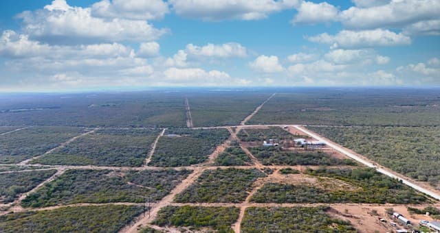 291  County Road 1670, Moore, TX 78057 — photo 5