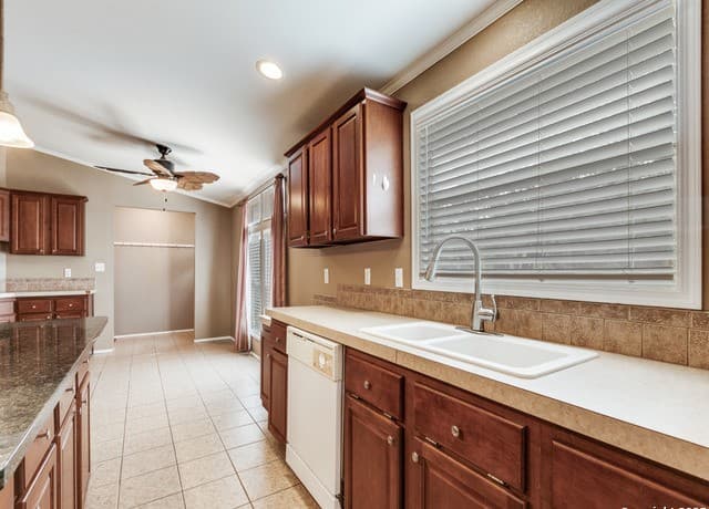 5107  Savannah Woods, Von Ormy, TX 78073 — photo 12