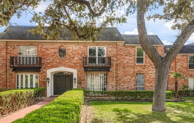 7500 Callaghan Unit APT 260