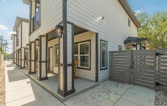 523  Ruiz Unit 103, San Antonio, TX 78207 — photo 2