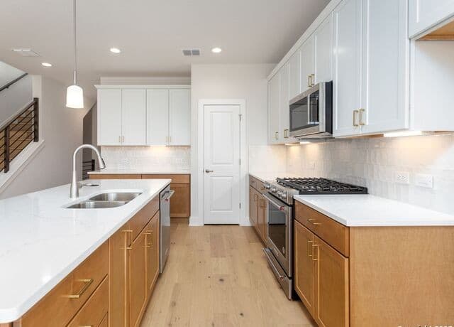 550 McMonigal Place, San Antonio, TX 78210 — photo 14