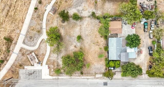 331 N San Ignacio, San Antonio, TX 78237 — photo 11