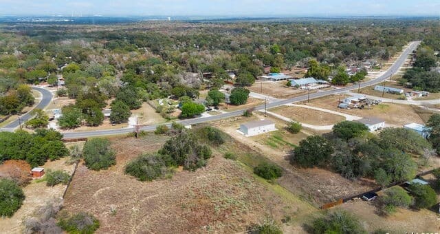 3810  New Mathis, Elmendorf, TX 78112 — photo 11