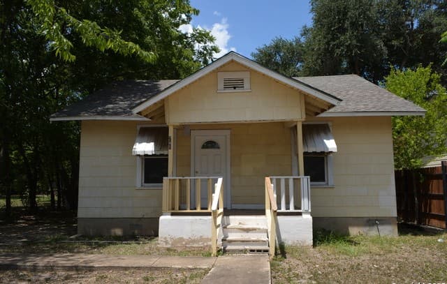 1207 W Gerald A